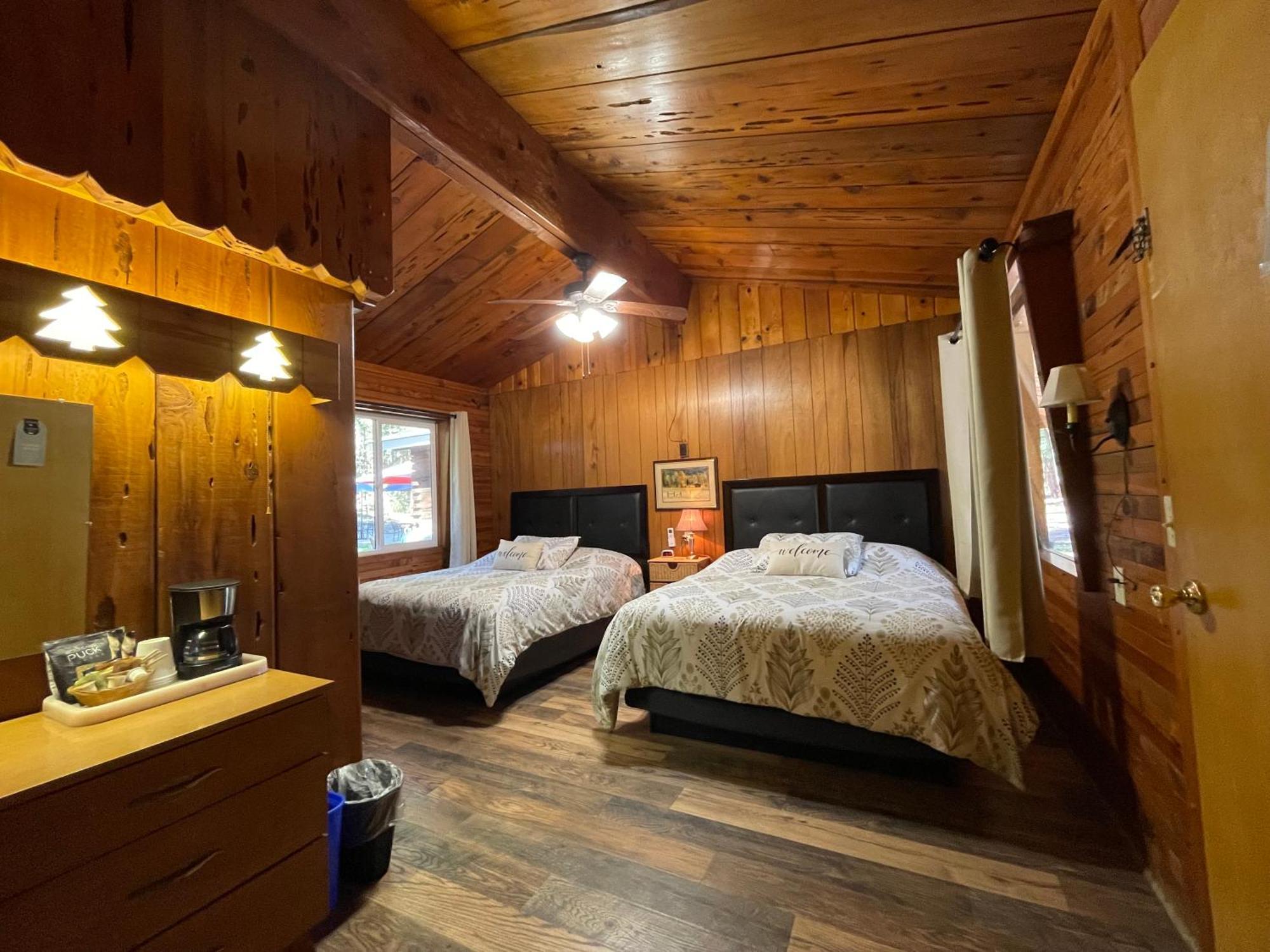 Sierra Sky Lodge Sloat エクステリア 写真