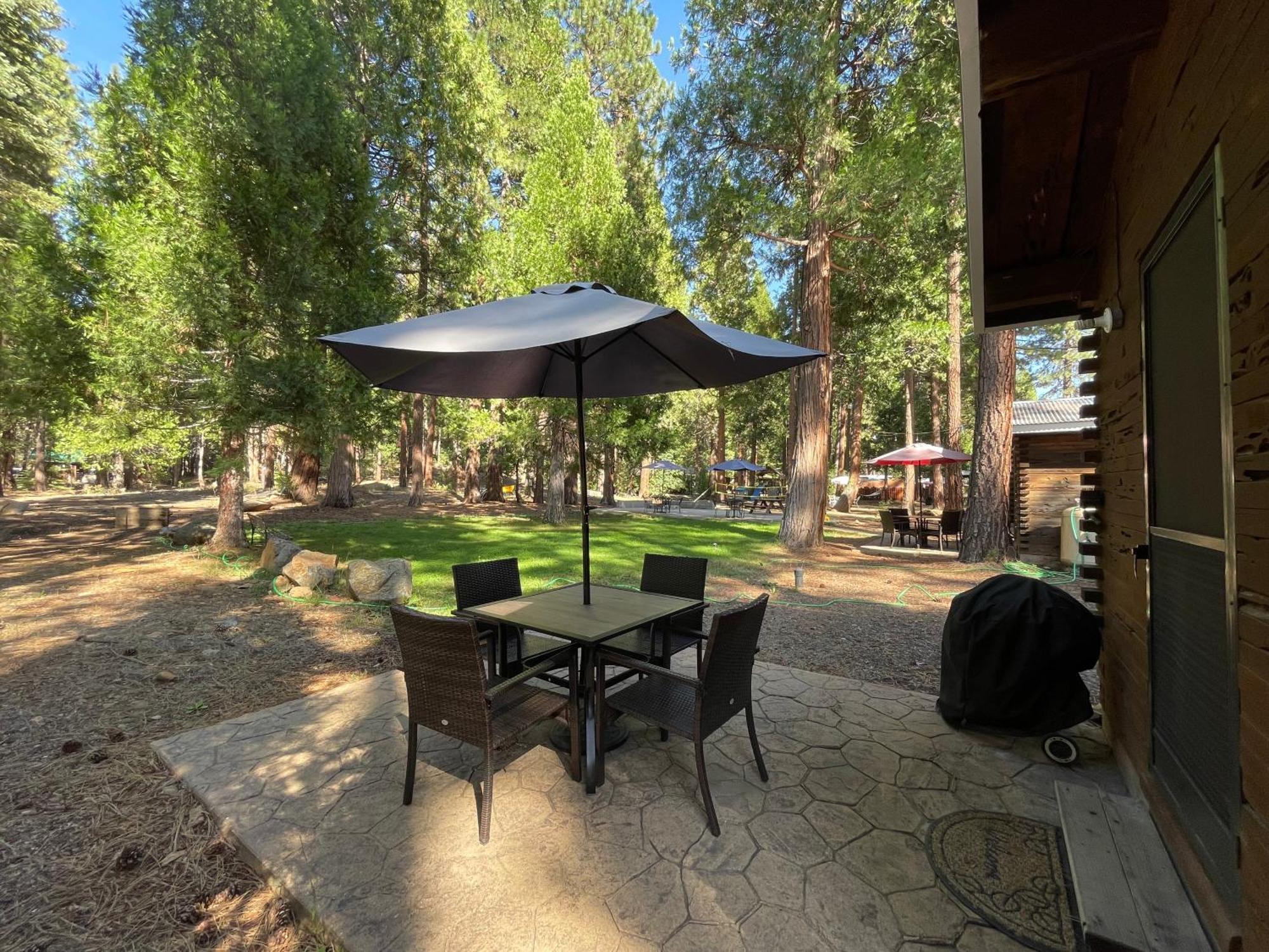 Sierra Sky Lodge Sloat エクステリア 写真