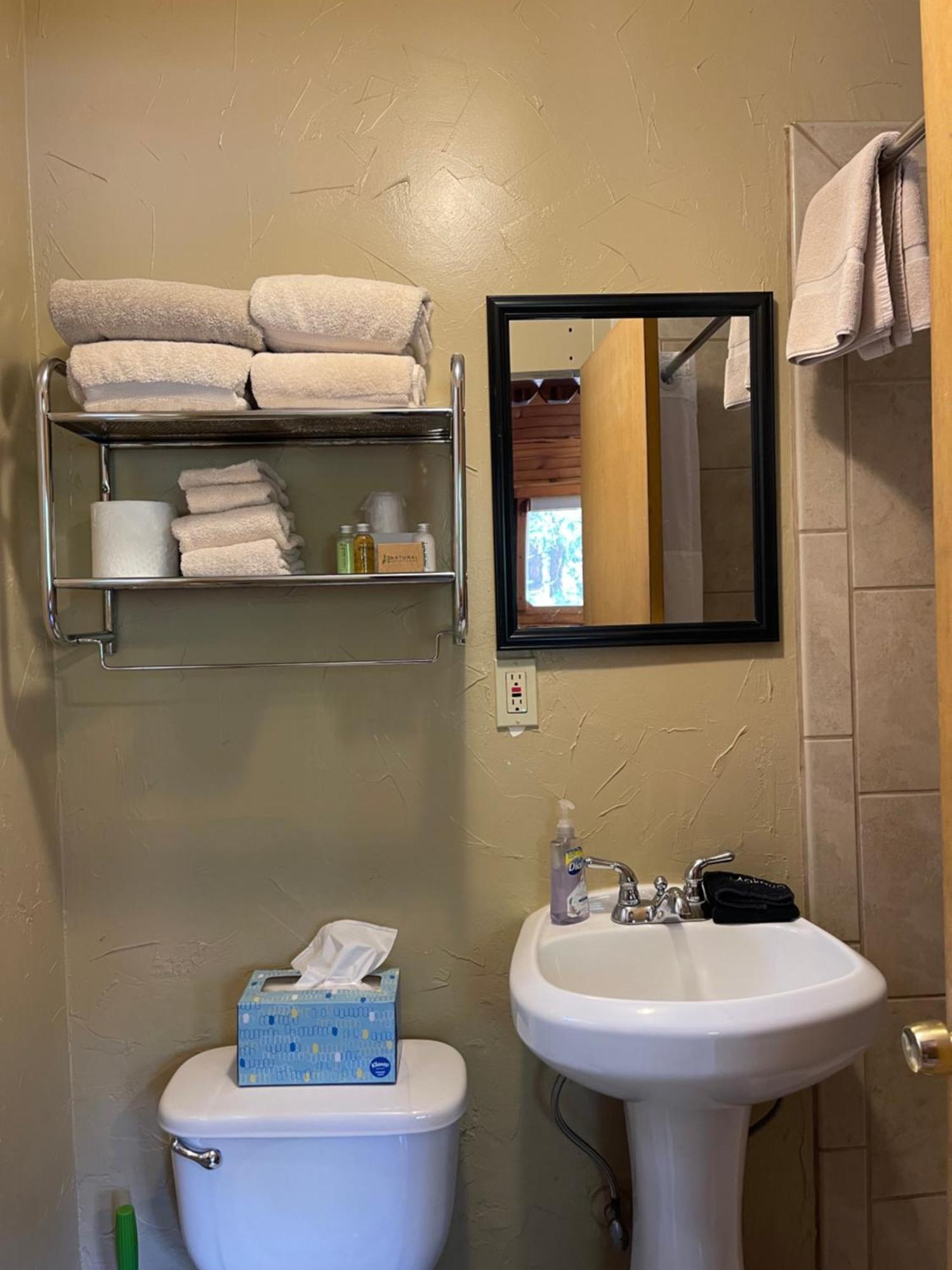 Sierra Sky Lodge Sloat エクステリア 写真