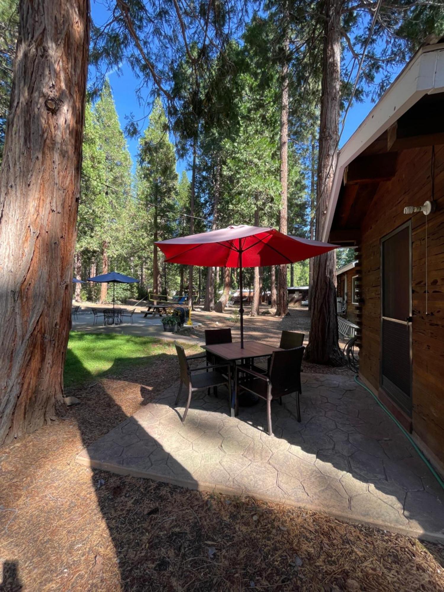 Sierra Sky Lodge Sloat エクステリア 写真